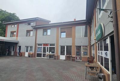 Spalatorie auto, spatii comerciale, b-dul N. Romanescu - 2