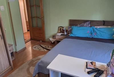 Apartament 3 camere zona Primaverii etaj 1 - 7