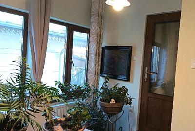 Casă cu 5 camere cu Teren 553 Mp în Bălcescu - 14