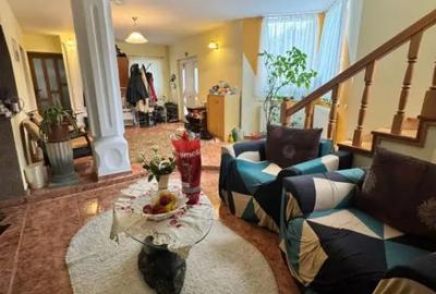 Casă cu 5 camere cu Teren 1310 Mp în Central - 9
