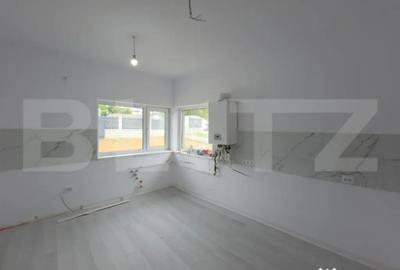 Casă cu 4 camere cu Teren 420 Mp în Central - 1