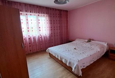 Apartament cu 2 camere decomandat în Săvinești - 1