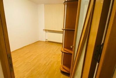 Apartament cu 4 camere decomandat în Titan - 5