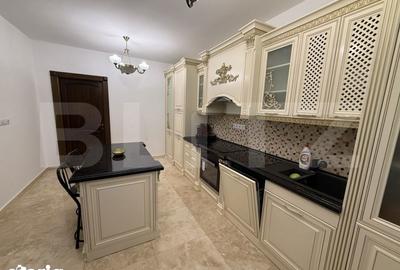 Casă cu 6 camere cu Teren 3173 Mp în Central - 3