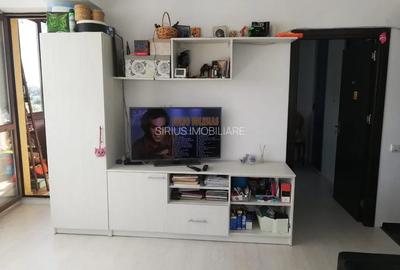 Apartament cu 2 camere semidecomandat, mobilat în Nord