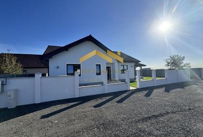 Utvin-Casa Individuală-4 Camere - 1