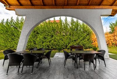 Vila turistica cu 8 camere + casute A-frame, teren 5575 mp Calimanesti, VL - 6