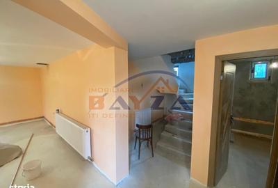 Casă cu 4 camere cu Teren 1200 Mp în Coaș - 7