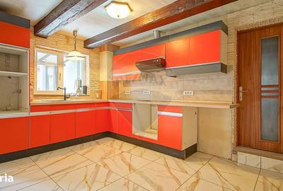 Casă cu 2 camere cu Teren 284 Mp în Central - 4