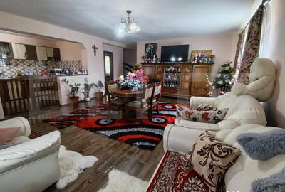 Casă cu 4 camere cu Teren 800 Mp în Central - 5