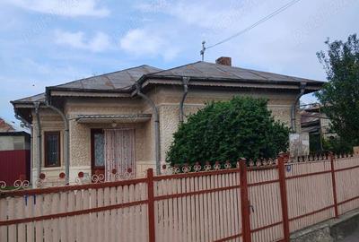 Vand casa in Ramnicu Sarat Vand casa in Ramnicu Sarat - 1