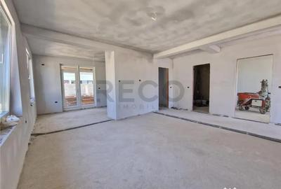 Casă cu 4 camere cu Teren 440 Mp în Central - 5