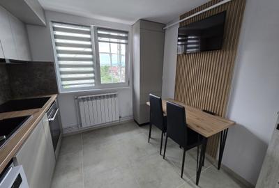 Garsonieră decomandată în Central - 8