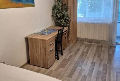 Inchiriez ap decomandat zona Ciresica, et 1 - 3