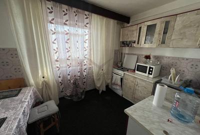 Apartament cu 3 camere decomandat, mobilat în Nicolina - 4