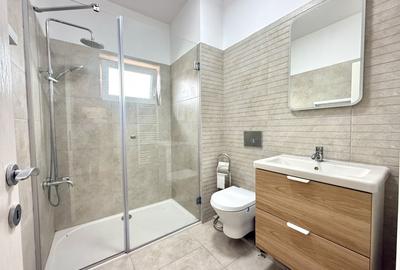 3 Camere, Cartier Micro 17 - 8