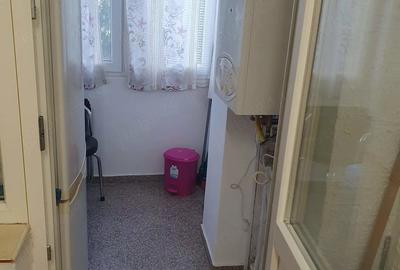 Apartament cu 2 camere decomandat în Micro 15 - 2