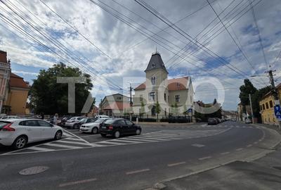 Birou, 120 mp în Central