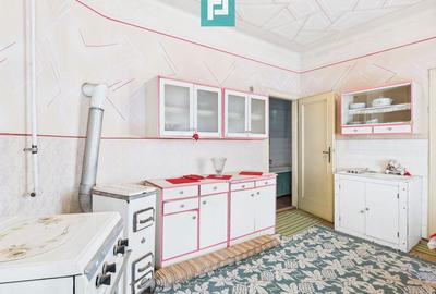 Casă cu 3 camere cu Teren 932 Mp în Central - 12