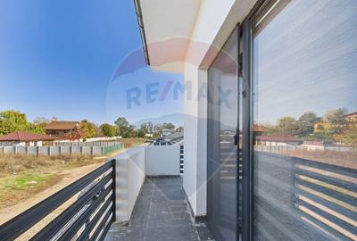 Duplex 85 mp utili, curte 200 mp vedere la lac ?i p?... - 3