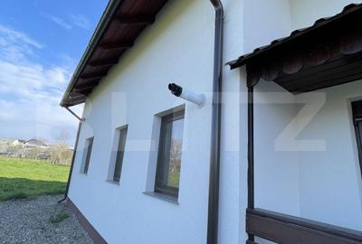 Casă cu 4 camere cu Teren 1300 Mp în Fălticeni - 9
