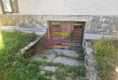 Casa P S cu teren ultracentral in Breaza - vis-a-vis de Liceul Militar - 19