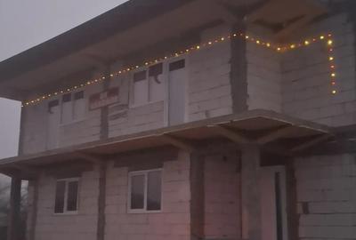 Casă cu 6 camere cu Teren 3000 Mp în Trivale - 3