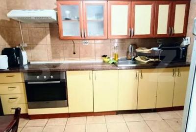 Casă cu 7 camere cu Teren 579 Mp în Central - 15