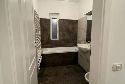 Apartament cu 3 camere decomandat în Central - 3