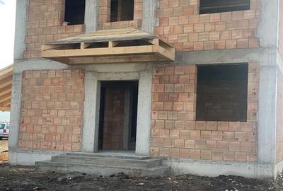 Casă cu 4 camere în Tărlungeni - 2