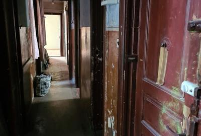 Apartament 3 camere 80,40 mp decomandat Vila veche tip bloc - 8
