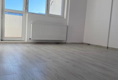 Garsoniera Mega Spatioasa 40 mpu la doar 5 min metrou M2 Berceni Ideal Investiti - 5