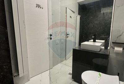 Apartament cu 2 camere de inchiriat Mamaia nord prima linie la mare - 12