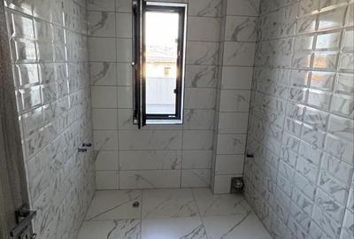 Apartament cu 3 camere în Central - 1