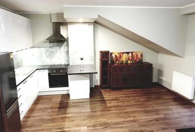 Garsonieră decomandată în Lipovei