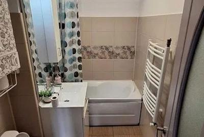 Apartament cu 3 camere decomandat, mobilat în Podu Roș - 1