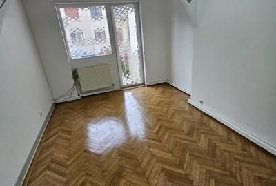 4 camere Victoriei - 2