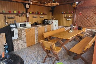 Casă cu 4 camere cu Teren 1000 Mp în Central - 5