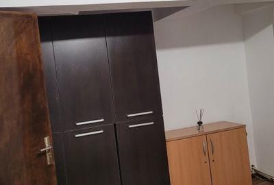 Garsonieră decomandată în Central - 3