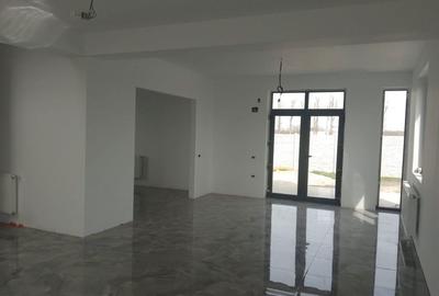 Casă cu 4 camere în Găneasa - 4