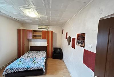 Garsonieră decomandată în Dristor - 10