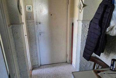 Garsonieră decomandată în Astra - 4