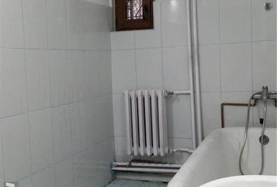 Spațiu comercial, de 62 mp, în Central - 7