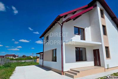 Casă cu 4 camere în Bradu - 2