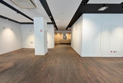 Spațiu comercial, de 143.63999938965 mp, în P-ța Romană - 1