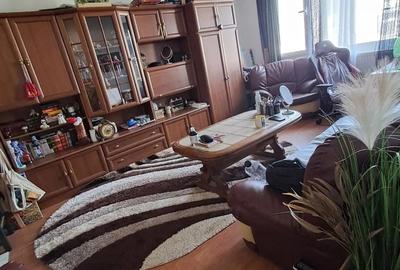 Apartament cu 2 camere decomandat în Metalurgie - 1
