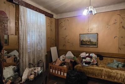 Casă individuală cu 9 camere cu Canalizare în Est - 9