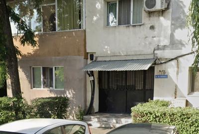 Apartament cu 3 camere decomandat în Micro 11 - 1