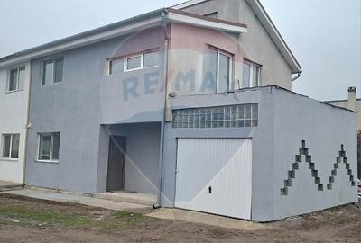 Duplex cu 4 camere cu Canalizare în Vladimirescu - 1