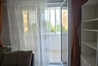 Apartament cu 2 camere decomandat în Titan - 8